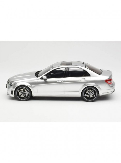 Mercedes-Benz C63 AMG 2007 – Silver | 1/18 | GT Spirit
