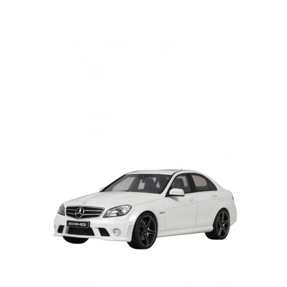 GT Spirit 2007 Mercedes Benz C63 AMG Diamond White 1/18