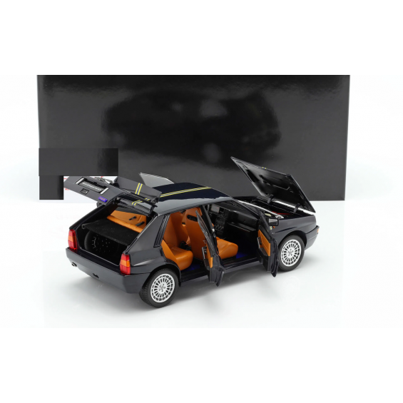 Lancia Delta Integrale Evo2 Club HF Hi-Fi 1992 | 1/18 | Kyosho