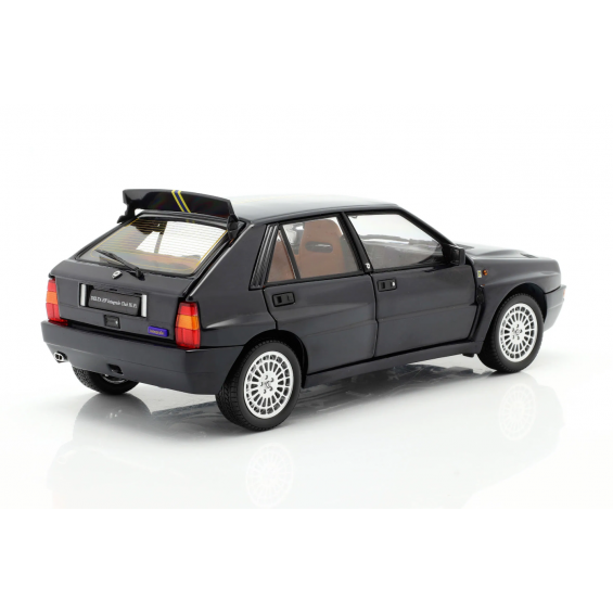 Lancia Delta Integrale Evo2 Club HF Hi-Fi 1992 | 1/18 | Kyosho