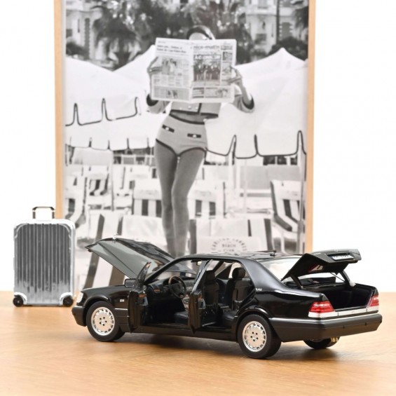 Mercedes-Benz S600 W140 1997 – Obsidyen Siyah | 1/18 | Norev Mercedes-Benz S600 W140 1997 – Obsidyen Siyah | 1/18 | Norev