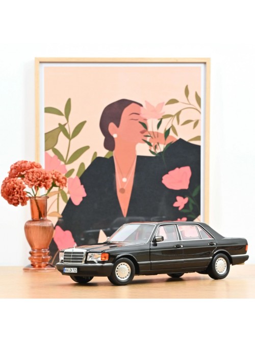 Mercedes-Benz 560 SEL 1989 – Siyah Metalik | 1/18 | Norev