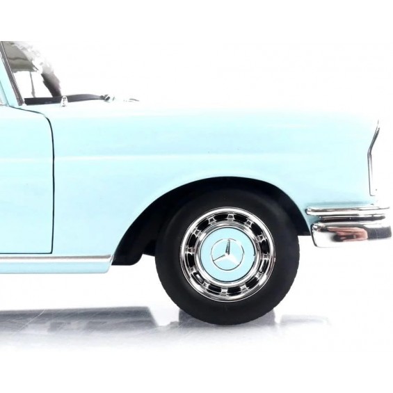 Mercedes-Benz 220 S 1965 – Light Blue | 1/18 | Norev