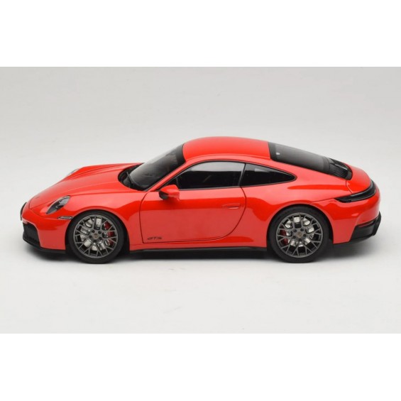 Porsche 911 Carrera 4 GTS 2025 | 1/18 | Norev