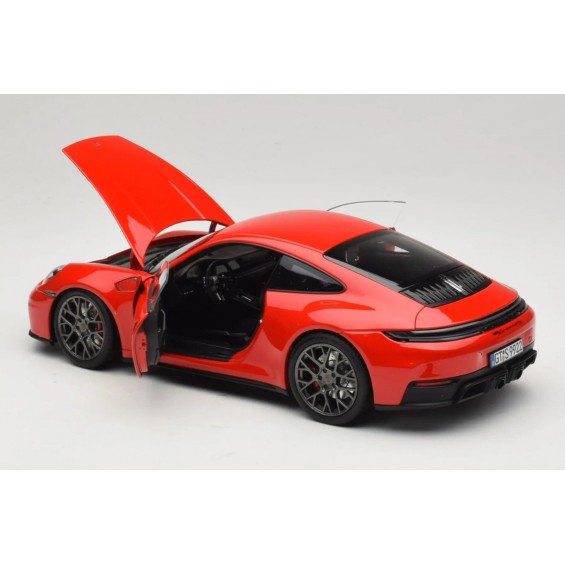 Porsche 911 Carrera 4 GTS 2025 | 1/18 | Norev