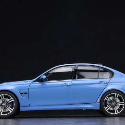 BMW M3 F80 2015–2019 – Yas Marina Blue | 1/18 | Norev