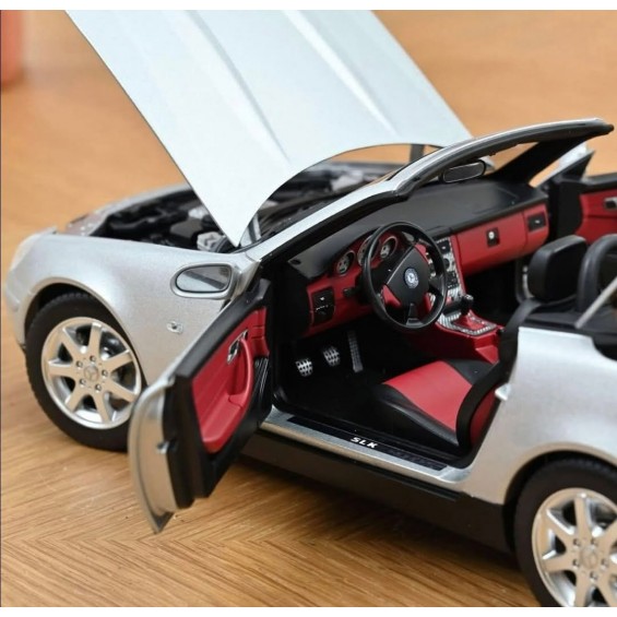 1:18 Norev 1996 Mercedes Benz SLK 350 Brillant Silver