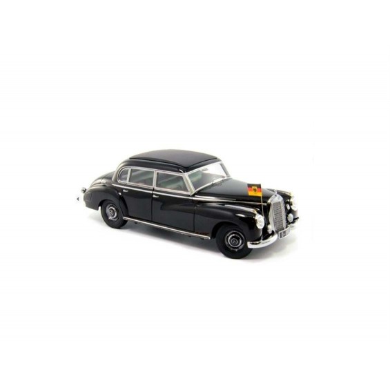 Mercedes-Benz 300 “Adenauer” 1955 w186 | 1/18 | Norev
