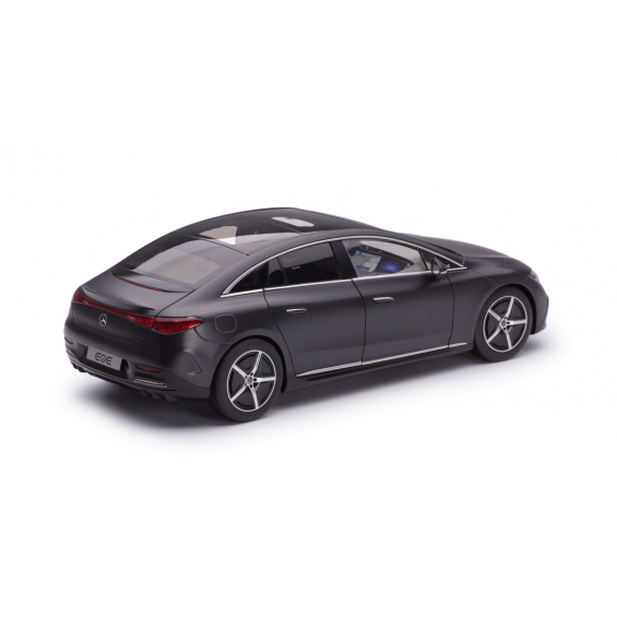 Mercedes-Benz EQE (V295) AMG Line 2023 – Graphite Grey Magno | 1/18 | NZG Mercedes-Benz EQE (V295) AMG Line 2023 – Graphite Grey Magno | 1/18 | NZG