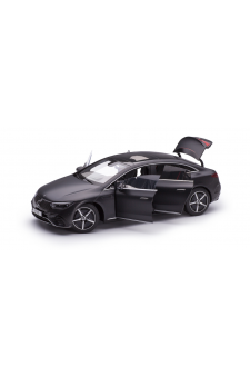Mercedes-Benz EQE (V295) AMG Line 2023 – Graphite Grey Magno | 1/18 | NZG