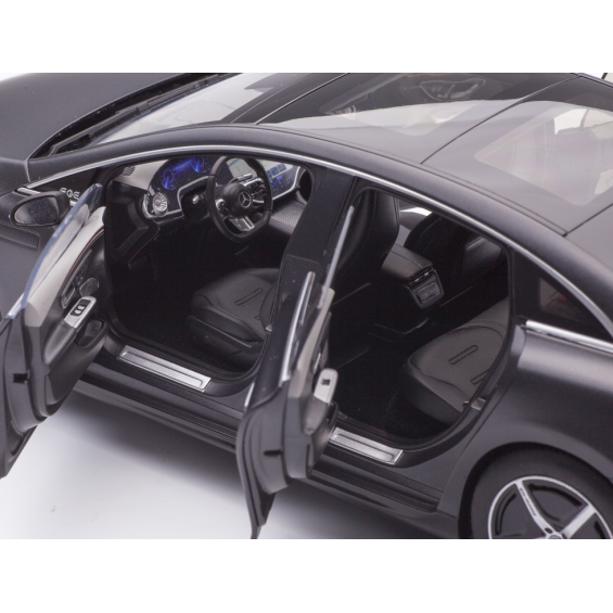 Mercedes-Benz EQE (V295) AMG Line 2023 – Graphite Grey Magno | 1/18 | NZG Mercedes-Benz EQE (V295) AMG Line 2023 – Graphite Grey Magno | 1/18 | NZG