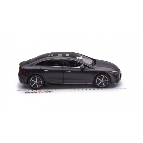 Mercedes-Benz EQE (V295) AMG Line 2023 – Graphite Grey Magno | 1/18 | NZG Mercedes-Benz EQE (V295) AMG Line 2023 – Graphite Grey Magno | 1/18 | NZG