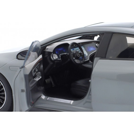 Mercedes-Benz EQE (V295) AMG Line 2023 – Alpine Gray | 1/18 | NZG Mercedes-Benz EQE (V295) AMG Line 2023 – Alpine Gray | 1/18 | NZG