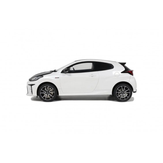 Toyota GRMN Yaris Rally Package 2022 – Emotional Red II Metallic (3U5) | 1/18 | Otto Mobile