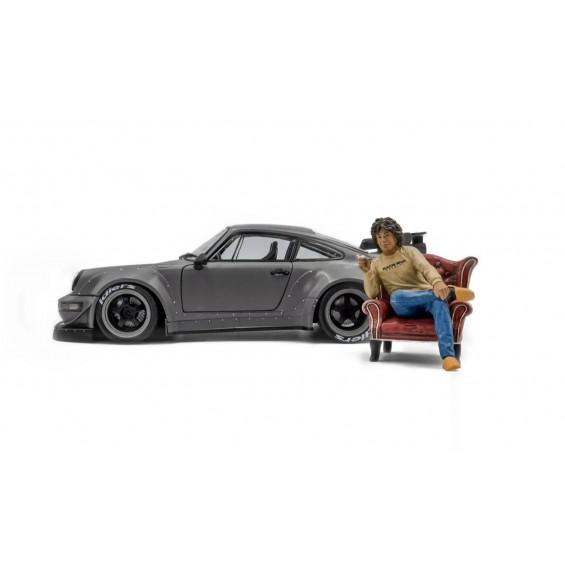 Porsche 964 RWB 2024 – Akira Nakai Figürü ile Birlikte | 1/18 | Solido