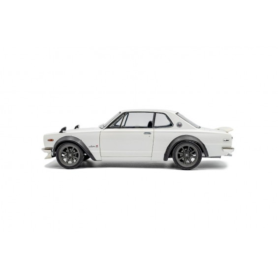 Nissan Skyline (C10) Hakosuka – Solido Works – Pearl White – 1970 | 1/18 | Solido