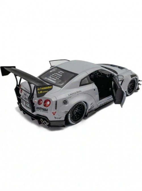 Nissan GT-R R35 LBWK – Wataru Kato-San Figürü ile Birlikte | 1/18 | Solido