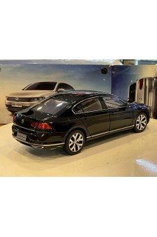 Volkswagen Passat B8 | 1/18 | Paudi