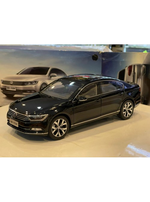 Volkswagen Passat B8 | 1/18 | Paudi