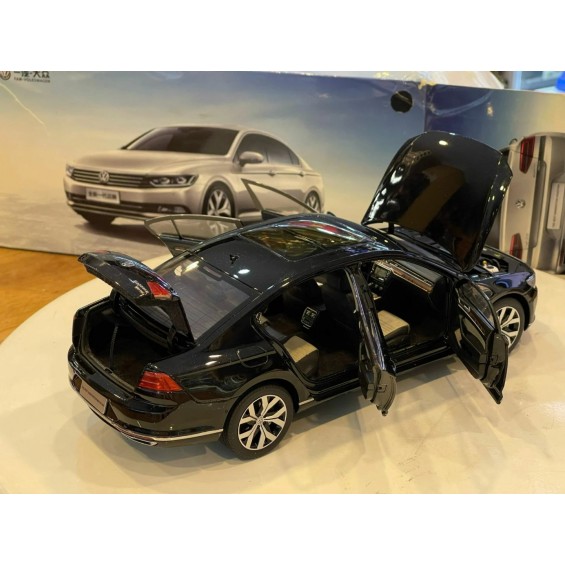 Volkswagen Passat B8 | 1/18 | Paudi