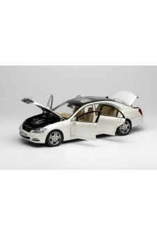 Mercedes-Benz S600L W221 with Extra Engine | 1/18 | Motorhelix