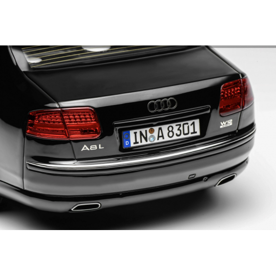 Audi A8L W12 2008 – Black | 1/18 | Motorhelix