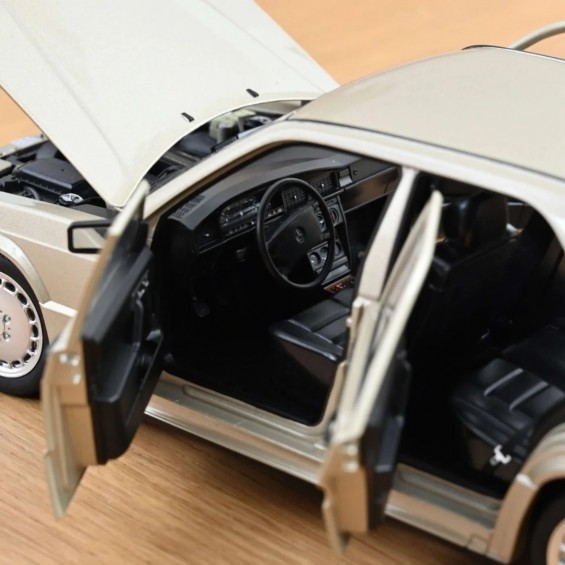 1:18 Norev 1984 Mercedes Benz 190E 2.3-16 W201 - Smoke Silver